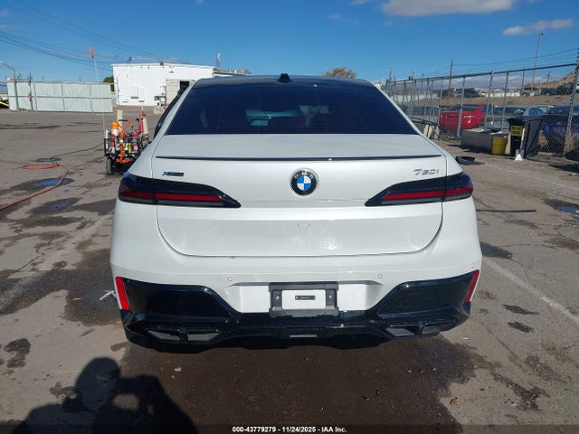 BMW 760i Xdrive 2025 WBA33EJ08SCV55132 Image 17