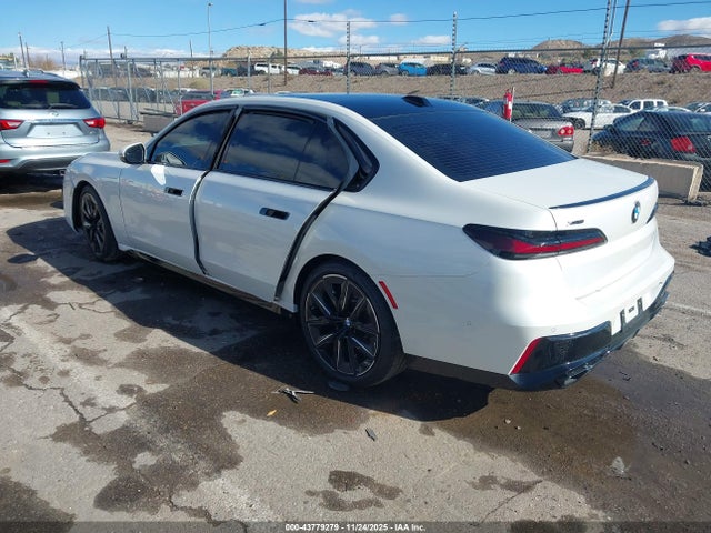 BMW 760i Xdrive 2025 WBA33EJ08SCV55132 Image 3