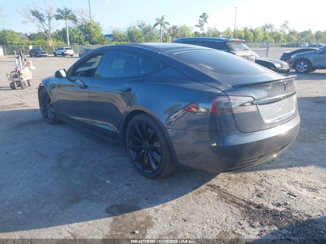 2017 TESLA MODEL S 5YJSA1E12HF191608 Photo 2