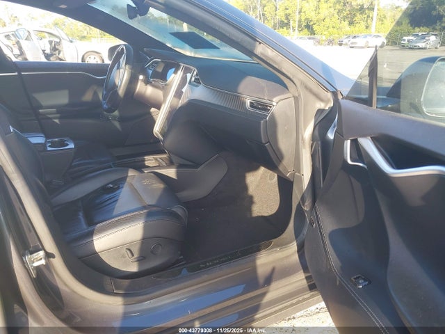 2017 TESLA MODEL S 5YJSA1E12HF191608 Photo 4