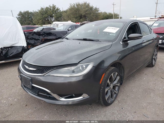 Chrysler 200 C 2015 1C3CCCCB5FN501274 Image 2