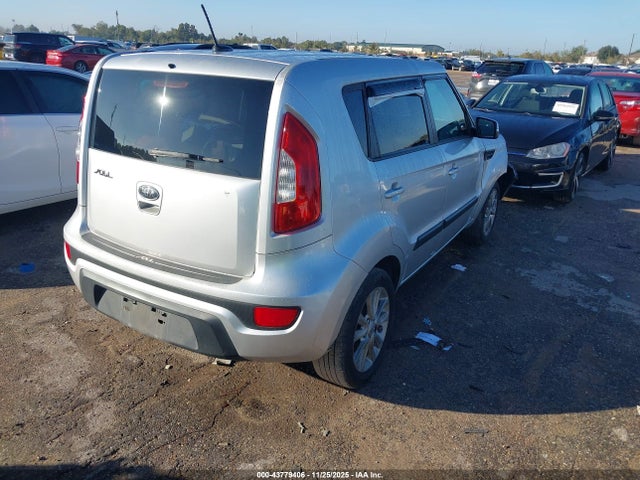 2012 KIA SOUL KNDJT2A65C7411819 Photo 3