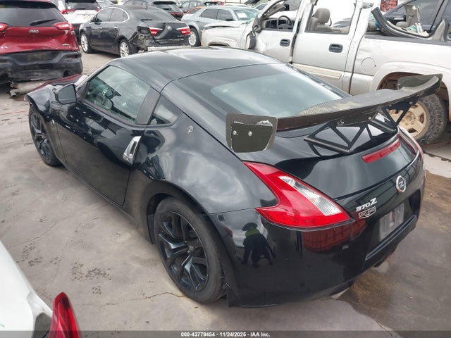 2016 NISSAN 370Z JN1AZ4EH1GM931872 Photo 2