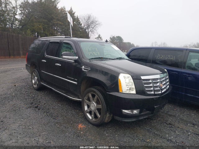 2011 CADILLAC ESCALADE ESV 1GYS4HEF6BR121486 Photo 0