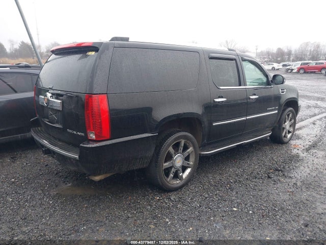 2011 CADILLAC ESCALADE ESV 1GYS4HEF6BR121486 Photo 3