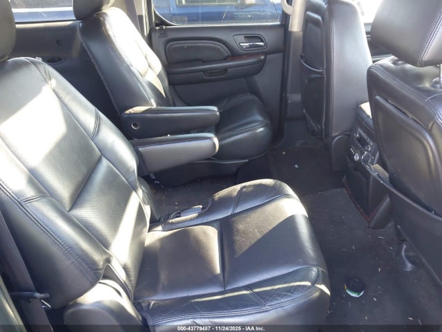 2011 CADILLAC ESCALADE ESV 1GYS4HEF6BR121486 Photo 7