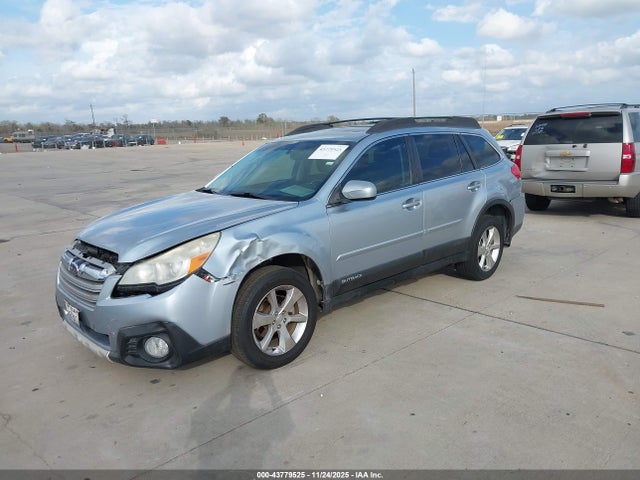 Subaru Outback 2.5i Limited 2014 4S4BRCLC4E3267763 Image 2