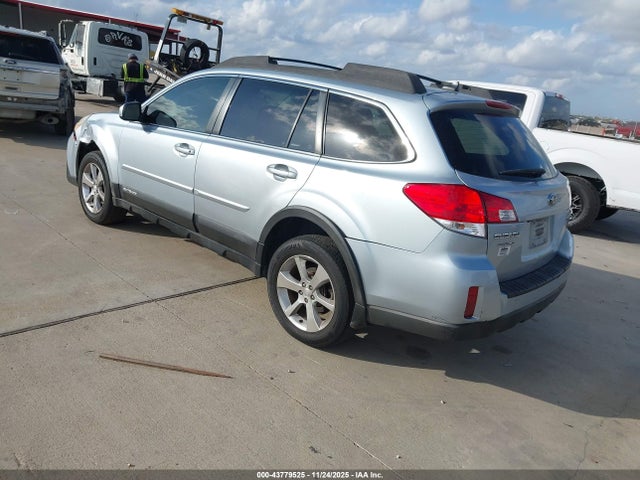 Subaru Outback 2.5i Limited 2014 4S4BRCLC4E3267763 Image 3