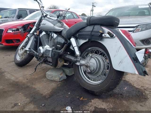 2004 HONDA VT750 JH2RC50374M004056 Photo 2