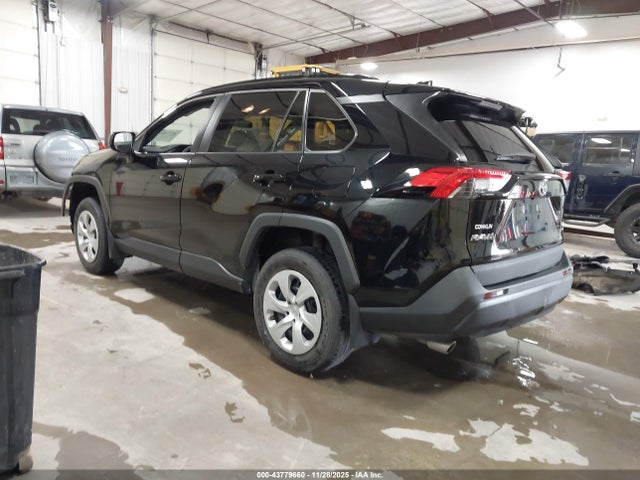 Toyota RAV4 LE 2021 2T3F1RFV0MC167573 Image 3