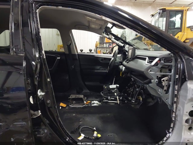Toyota RAV4 LE 2021 2T3F1RFV0MC167573 Image 5