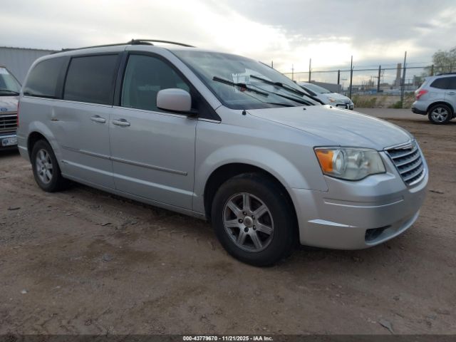 2010 CHRYSLER TOWN & COUNTRY 2A4RR5D15AR252812