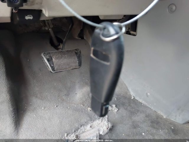 2010 CHRYSLER TOWN & COUNTRY 2A4RR5D15AR252812 Photo 10