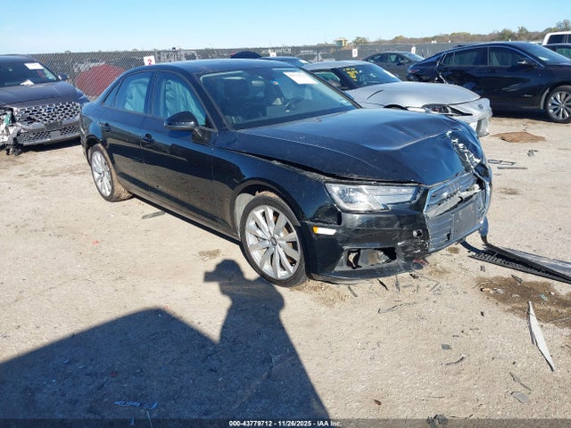 2017 AUDI A4 WAUANAF42HN025600 Photo 0