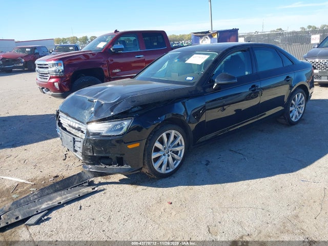 2017 AUDI A4 WAUANAF42HN025600 Photo 1