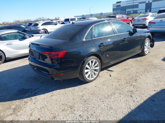 2017 AUDI A4 WAUANAF42HN025600 Photo 3