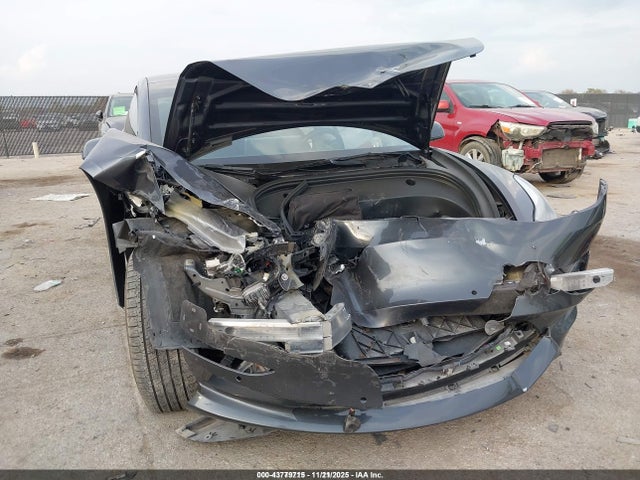 2022 TESLA MODEL 3 5YJ3E1EB0NF186565 Photo 5