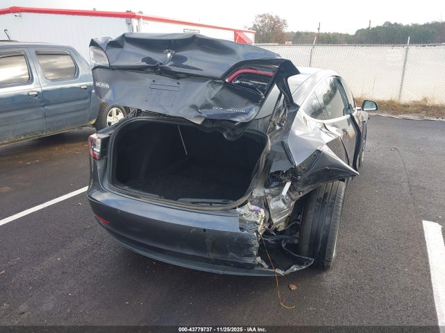 2018 TESLA MODEL 3 5YJ3E1EBXJF183943 Photo 5