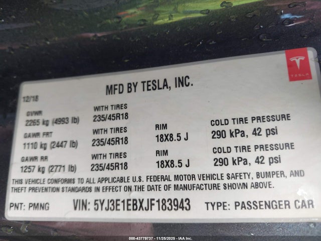 2018 TESLA MODEL 3 5YJ3E1EBXJF183943 Photo 8