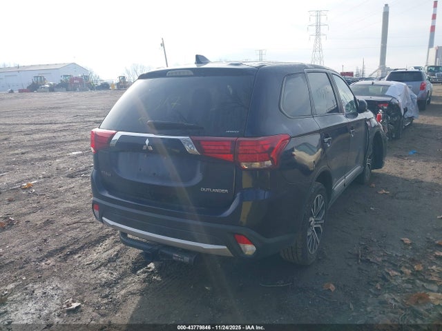 2018 MITSUBISHI OUTLANDER JA4AZ3A35JZ056317 Photo 3