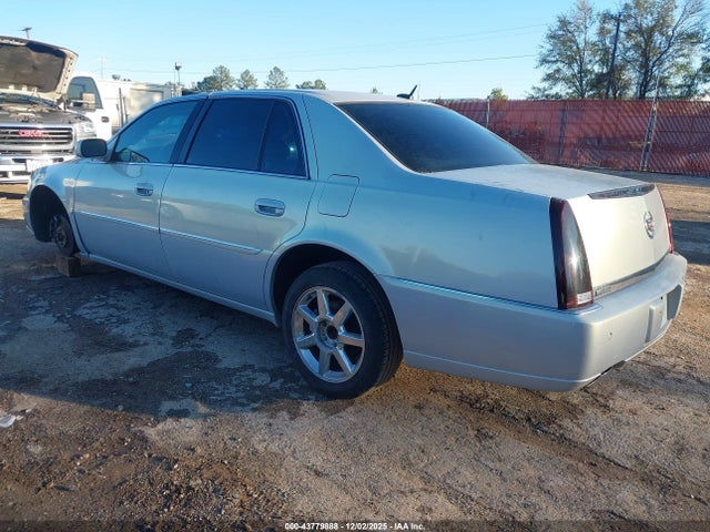 2006 CADILLAC DTS 1G6KD57926U132275 Photo 2