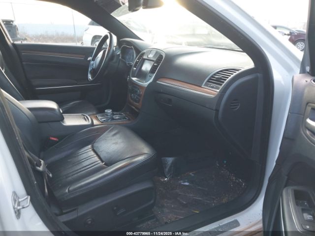 2016 CHRYSLER 300C 2C3CCASGXGH161745 Photo 4