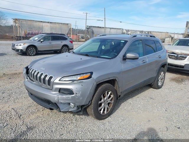 Jeep Cherokee Latitude 4x4 2018 1C4PJMCB3JD501409 Image 2