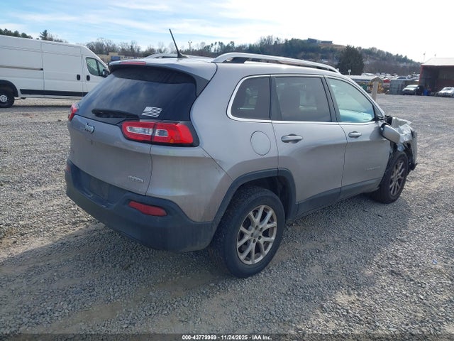 Jeep Cherokee Latitude 4x4 2018 1C4PJMCB3JD501409 Image 4