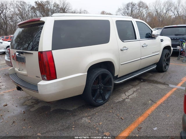 2007 CADILLAC ESCALADE ESV 1GYFK668X7R208228 Photo 3