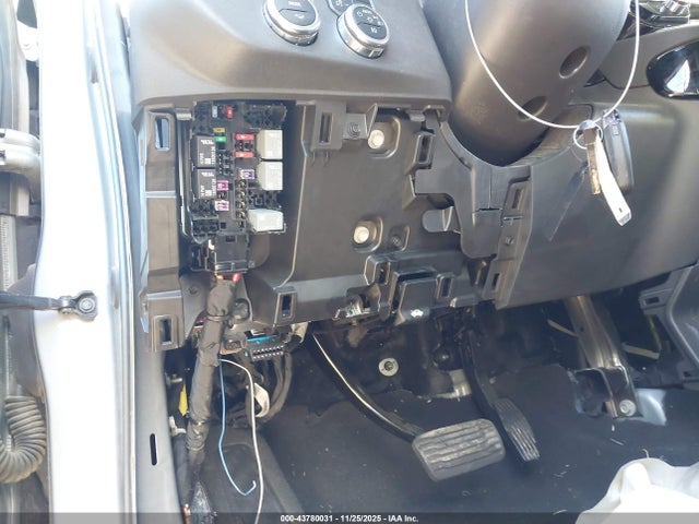 3GTUUDED0RG342310 GMC Sierra 1500 4wd Short Box Slt