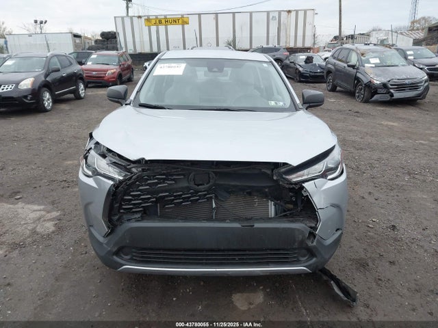 Toyota Corolla Cross L 2022 7MUAAAAG2NV008839 Image 12