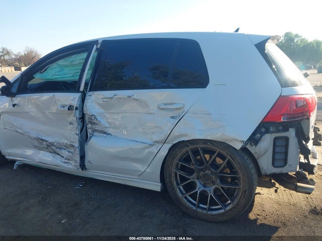 WVWLF7AU3FW340139 Volkswagen Golf R 4-door