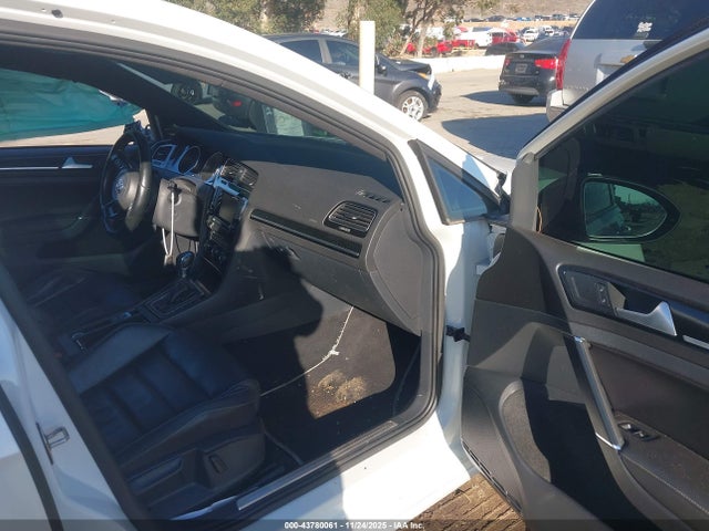 WVWLF7AU3FW340139 Volkswagen Golf R 4-door