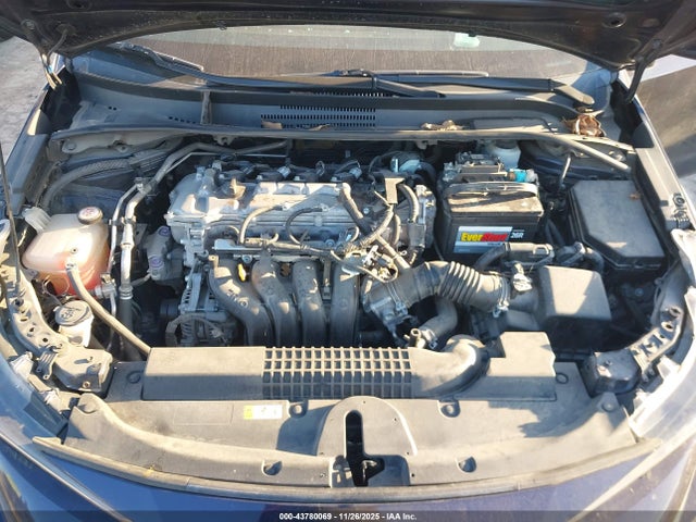 5YFEPRAE0LP137031 Toyota COROLLA LE