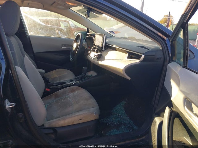 5YFEPRAE0LP137031 Toyota COROLLA LE