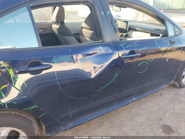 5YFEPRAE0LP137031 Toyota COROLLA LE
