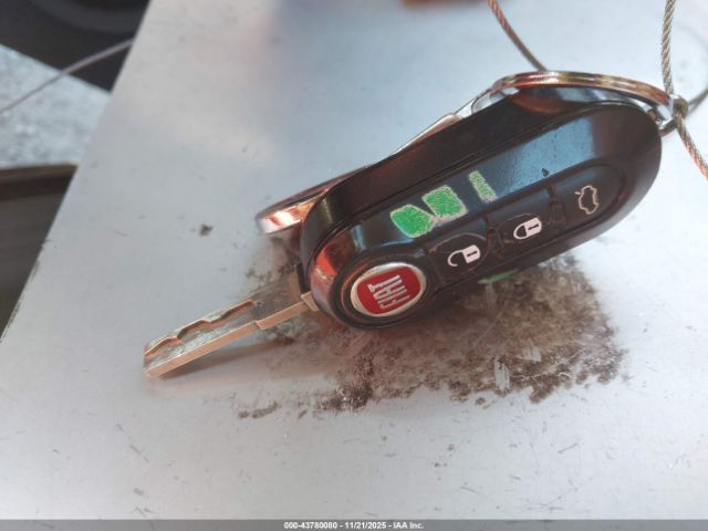 2016 FIAT 500 3C3CFFAR2GT173788 Photo 10