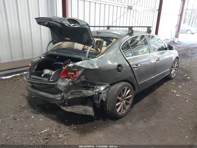 2008 VOLKSWAGEN PASSAT WVWCU93C08E122657 Photo 3