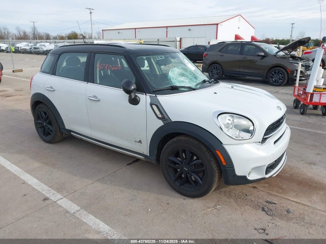 2015 MINI COUNTRYMAN WMWZC5C51FWP46219 Photo 0