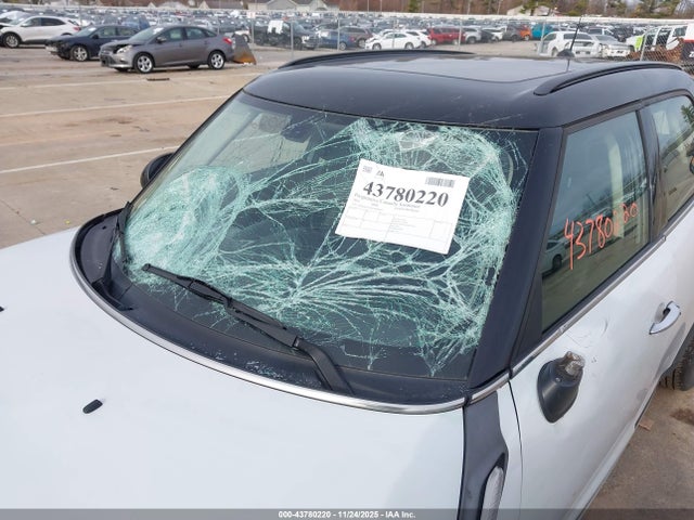 2015 MINI COUNTRYMAN WMWZC5C51FWP46219 Photo 5