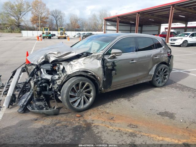 2019 LINCOLN NAUTILUS 2LMPJ8LP3KBL39677 Photo 1