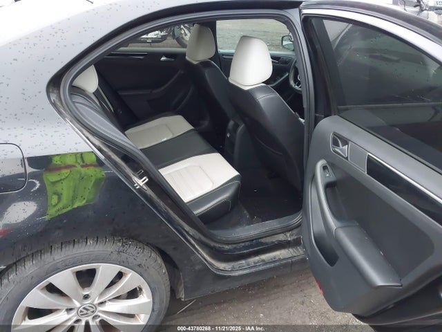 3VWD17AJ0FM335552 Volkswagen Jetta 1.8t Sport