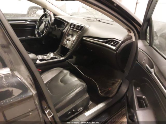 2019 FORD FUSION HYBRID 3FA6P0RU2KR106745 Photo 4
