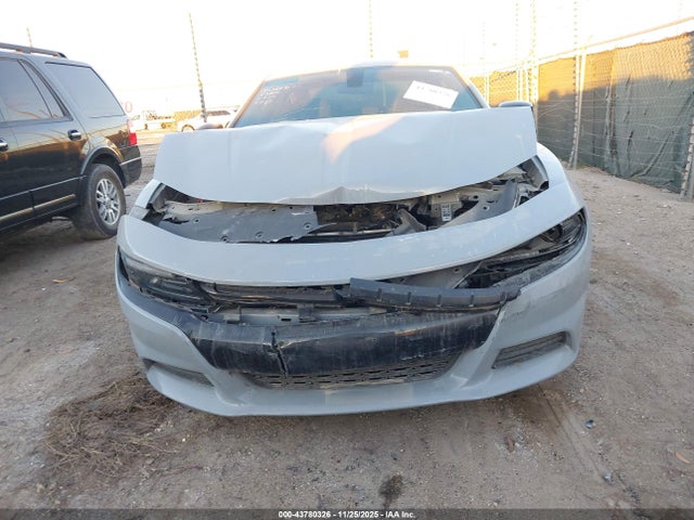 2C3CDXBGXNH197805 Dodge Charger Sxt Rwd