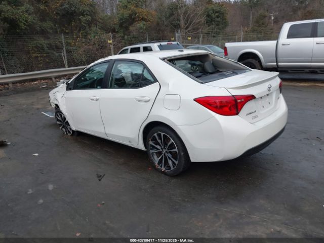 2017 TOYOTA COROLLA 5YFBURHE8HP673038 Photo 2