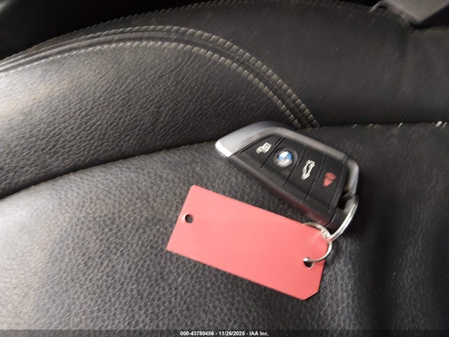 2017 BMW X1 WBXHT3Z33H4A56937 Photo 10