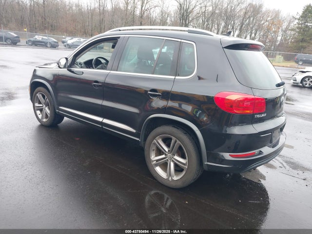 2017 Volkswagen Tiguan 2.0t Sport მანქანა იყიდება აუქციონზე, vin: WVGTV7AX2HW504606, აუქციონის ნომერი: 43780494