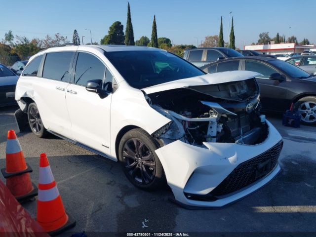 2021 TOYOTA SIENNA 5TDDRKEC8MS016097