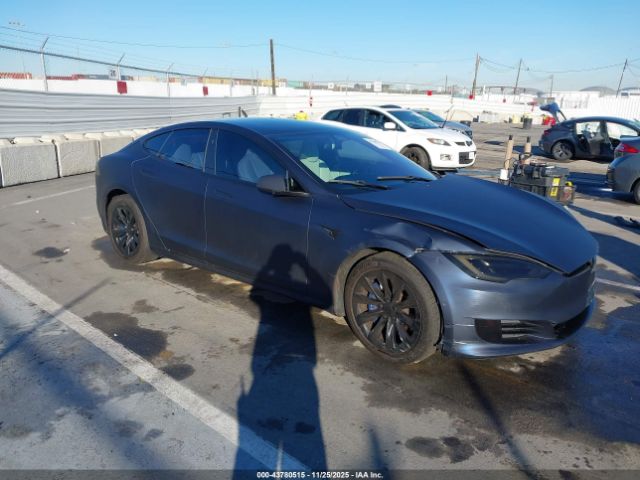 2017 TESLA MODEL S 5YJSA1E15HF196771 Photo 0