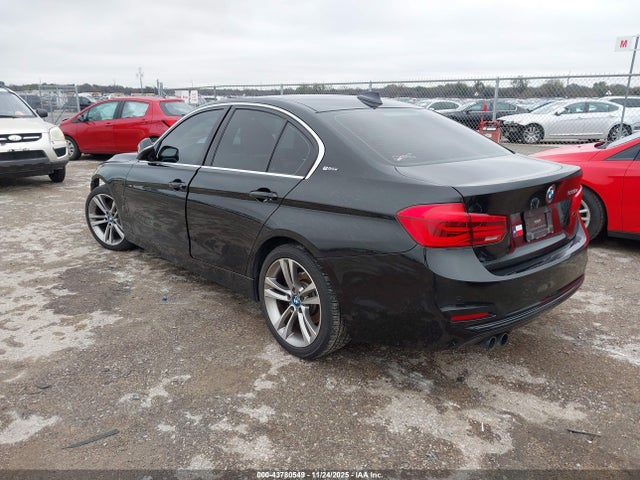 2017 BMW 330E WBA8E1C50HK480457 Photo 2